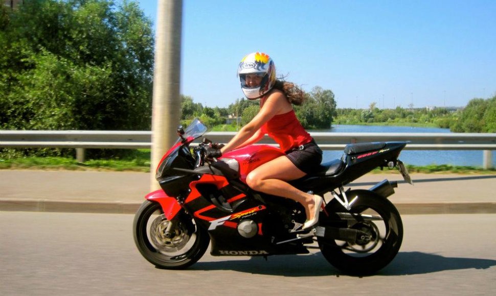 Motociklininkė iš Rusijos Viktorija
