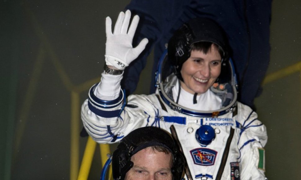 Antonas Škaplerovas (Rusija), NASA astronautas Terry Virtsas (JAV) ir ESA astronautė Samantha Cristoforetti