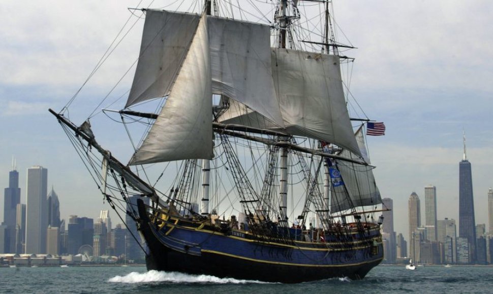 Burlaivis „HMS Bounty“