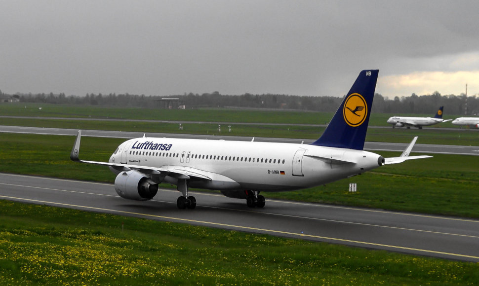 Vilniaus oro uoste nusileido lėktuvas iš Frankfurto