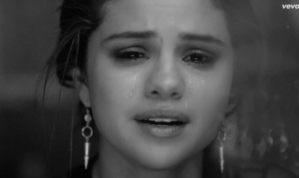 Selena Gomez dainos „The Heart Wants What It Wants“ vaizdo klipe