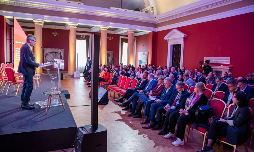 Anksčiau vykusi Sacharovo konferencija 