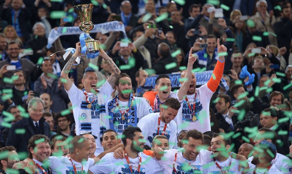 „Napoli“ futbolininkai švenčia