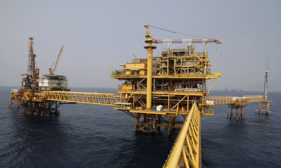 Naftos gavybos platforma