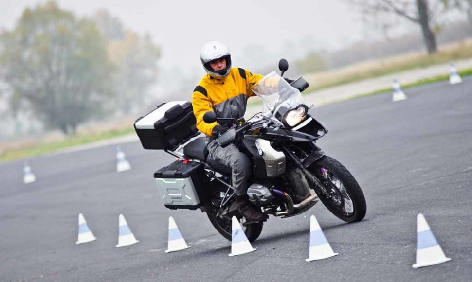 „BMW Motorrad“ akademija