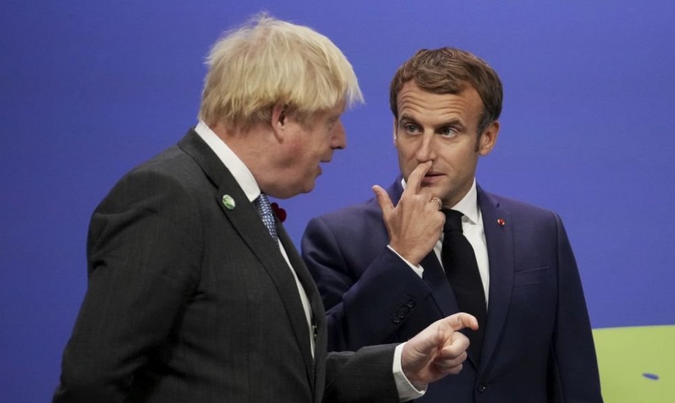 Borisas Johnsonas ir Emmanuelis Macronas