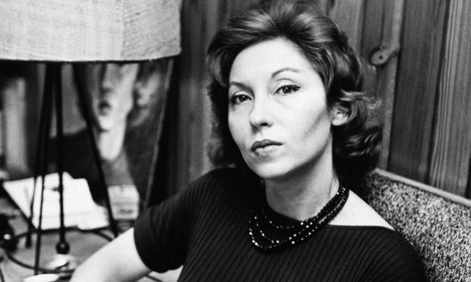 Clarice Lispector savo namuose Rio de Žaneire XX a. 7 deš. vid. 