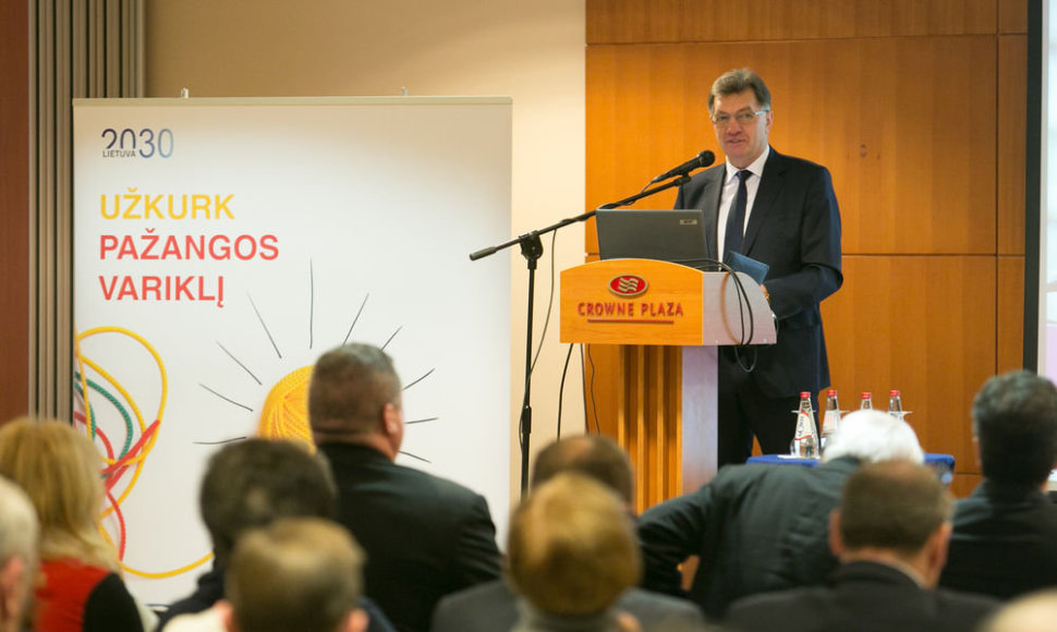 Valstybės pažangos taryba, koordinuojanti Valstybės pažangos strategijos „Lietuva 2030“ įgyvendinimą, pakvietė mokymosi visą gyvenimą pionierius iš visos Lietuvos į forumą suaugusiųjų švietimo tema./Andriaus Ufarto BFL nuotraukos