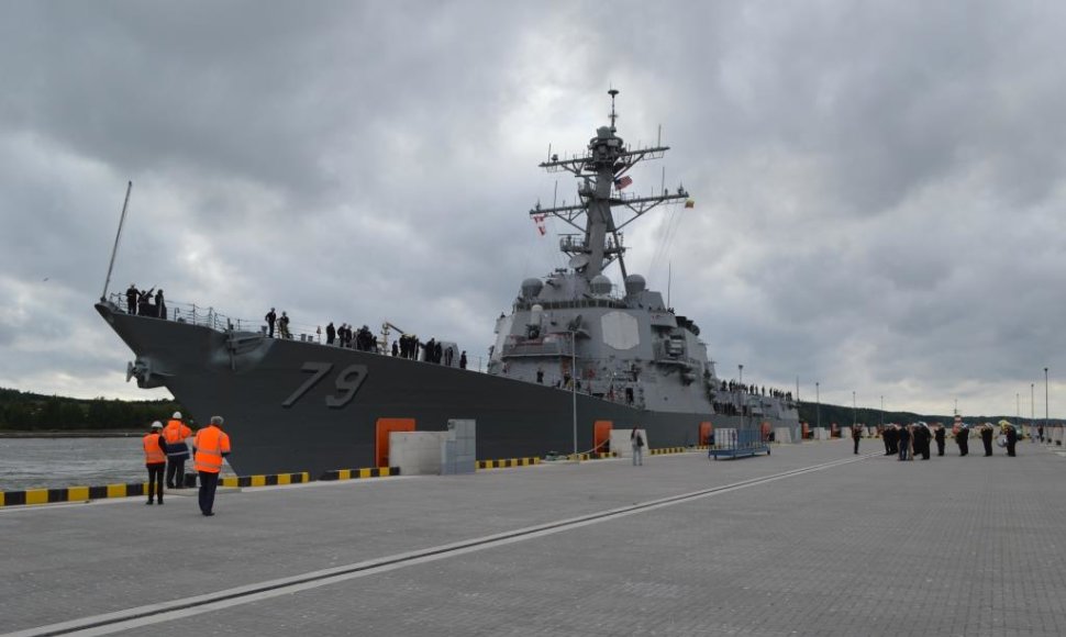 Ketvirtadienio vakarą Klaipėdos uoste, centriniame terminale prisišvartavo JAV karo laivas „USS OSCAR AUSTIN“.