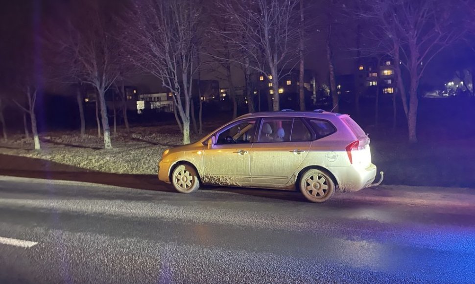 Kaune girtas vairuotojas pavogė automobilį, bet buvo pričiuptas po valandos