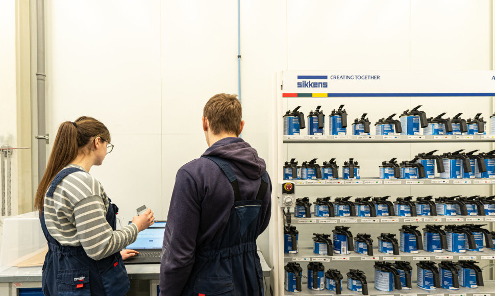 Kaip sutrumpinti naujovių kelią iki būsimo specialisto: AIPA ir Vilniaus automechanikos ir verslo mokyklos pavyzdys