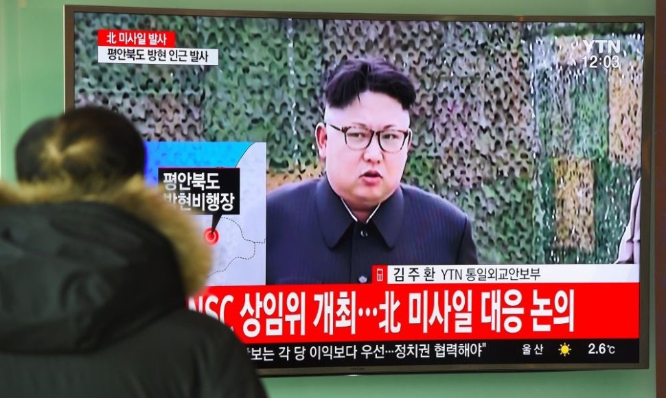 Šiaurės Korėja vėl kelia įtampą regione