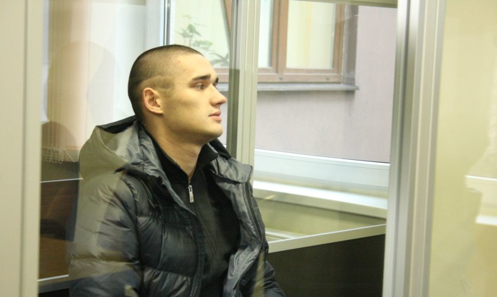 Vilius Cemnolonskis, gegužės 2-ąją pražudęs du savo draugus, turės kalėti 3 metus