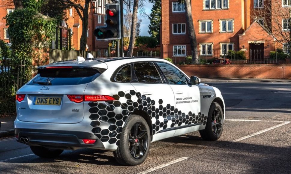 „Jaguar Land Rover“ ėmėsi ambicingo projekto