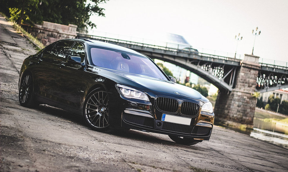 BMW 7 serija