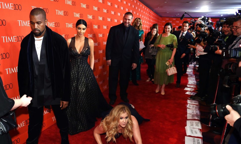 Kanye Westas, Kim Kardashian ir Amy Schumer