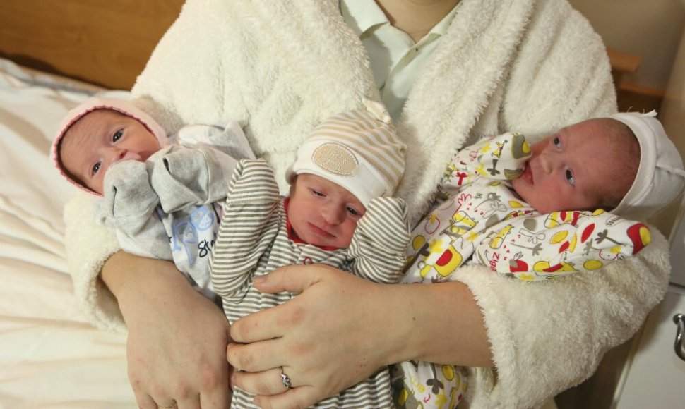 Agnė Rapalavičienė Šilutės ligoninėje pagimdė tris mergaites