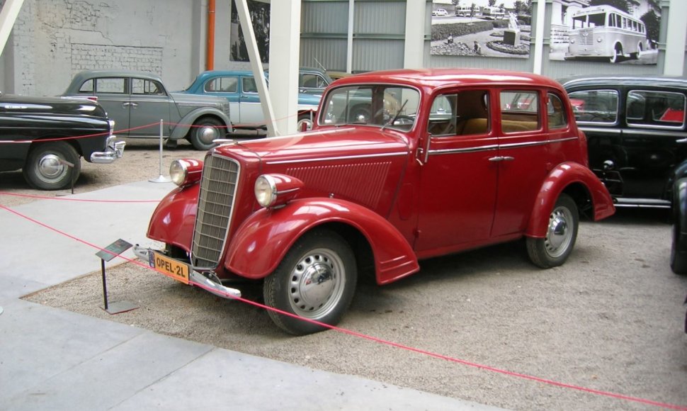 Opel 2.0-litre
