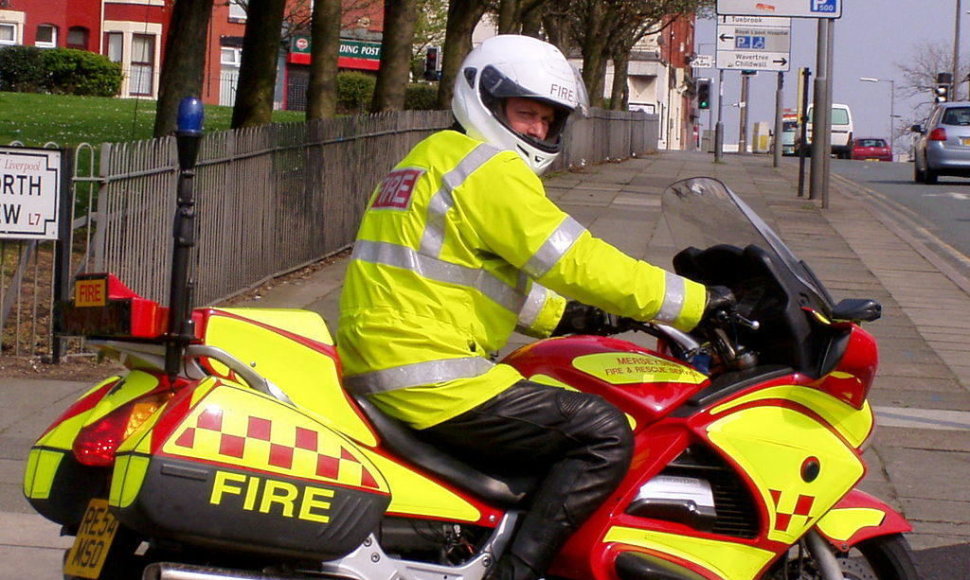 Jungtinės Karalystės ugniagesių motociklas. (John Bradley, Wikimedia(CC BY-SA 3.0)