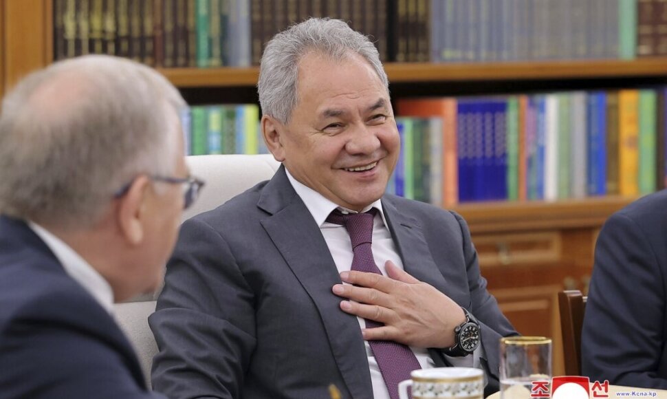 Sergejus &Scaron;oigu &Scaron;iaurės Korėjoje /  / AP