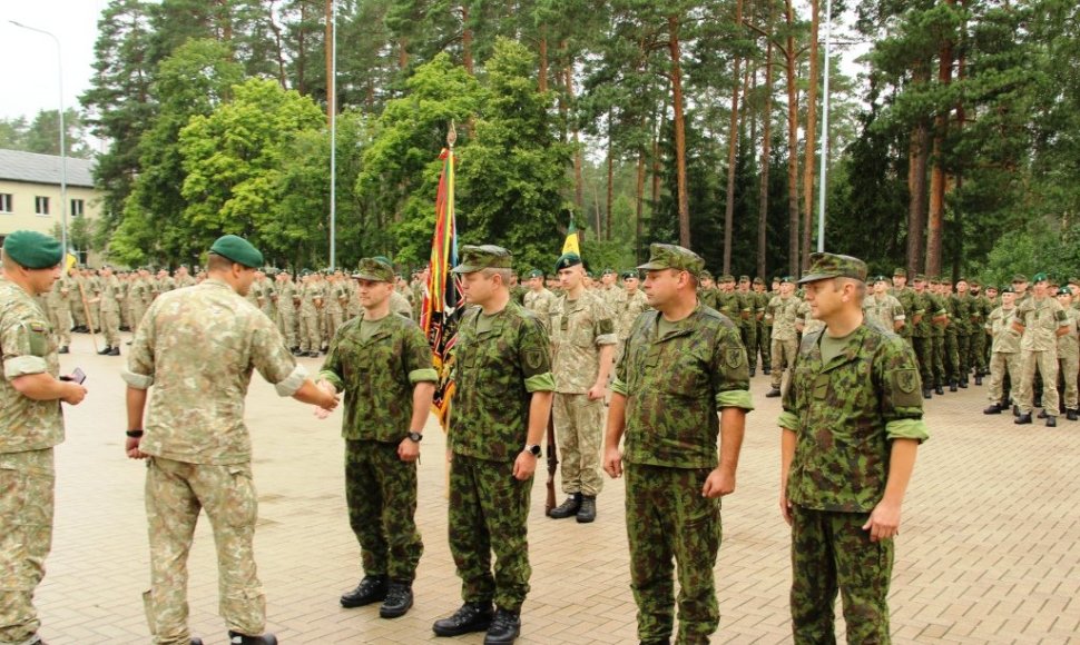 Motorizuotoje pėstininkų brigadoje karinius įgūdžius atnaujino apie 350 rezervo karių