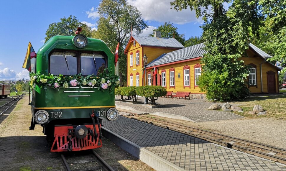 Anyk&scaron;čių siaurojo geležinkelio stotis