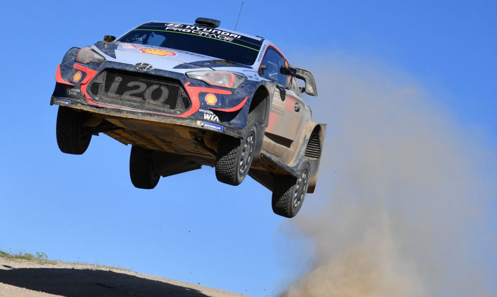 WRC Sardinijos ralis, Thierry Neuville'is ir Nicolas Gilsoulis