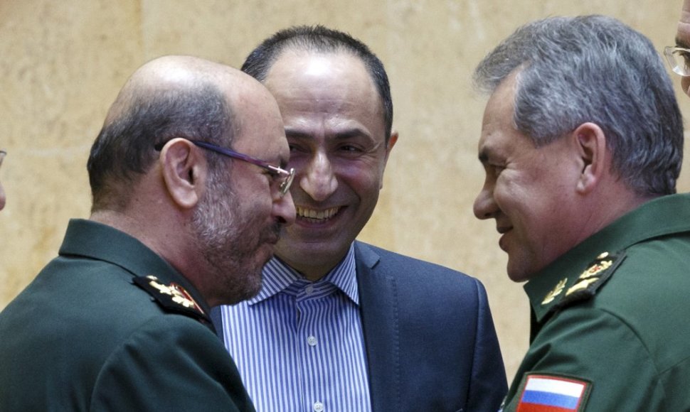Irano ir Rusijos gynybos ministrų susitikimas