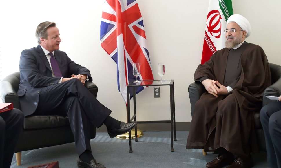 Davidas Cameronas ir Hassanas Rouhanis