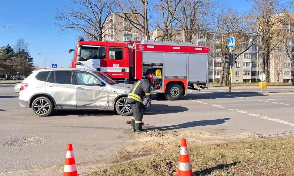 Kėdainiuose susidūrė BMW ir &bdquo;Audi&ldquo;