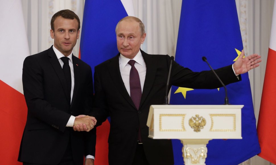 Vladimiro Putino ir Emmanuelio Macrono susitikimas Sankt Peterburge
