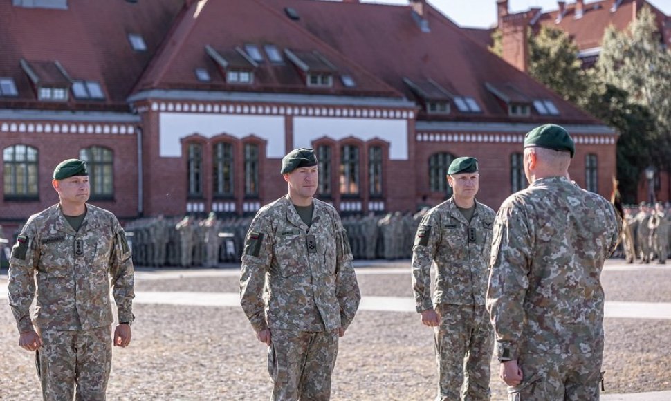 Pirmadienį Klaipėdoje, įvyko Lietuvos didžiojo etmono Jono Karolio Chodkevičiaus pėstininkų brigados „Žemaitija“ (PB „Žemaitija“) vadų pasikeitimo ceremonija.