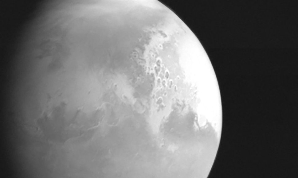 Pirmoji „Tianwen 1“ padaryta Marso nuotrauka