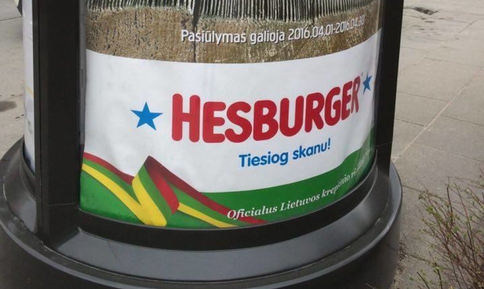 „Hesburger“ reklaminis plakatas su klaida