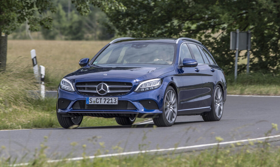 &bdquo;Mercedes-Benz&ldquo; C klasės automobiliai