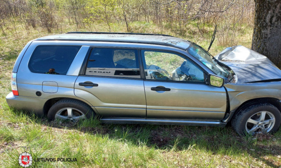 „Subaru Forester“ avarija Utenos pakraštyje