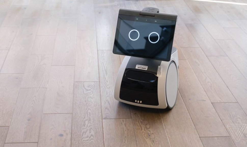 Namų robotas „Astro“