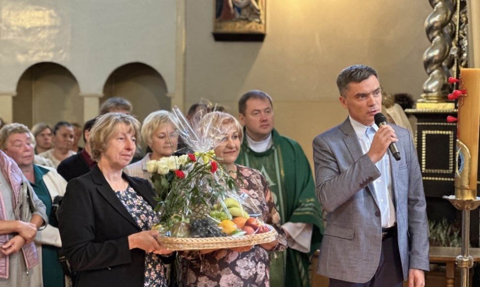 Konstanto Parčevskio gimnazijos direktorius Tadeušas Grigorovičius (dešinėje) netenka pareigų