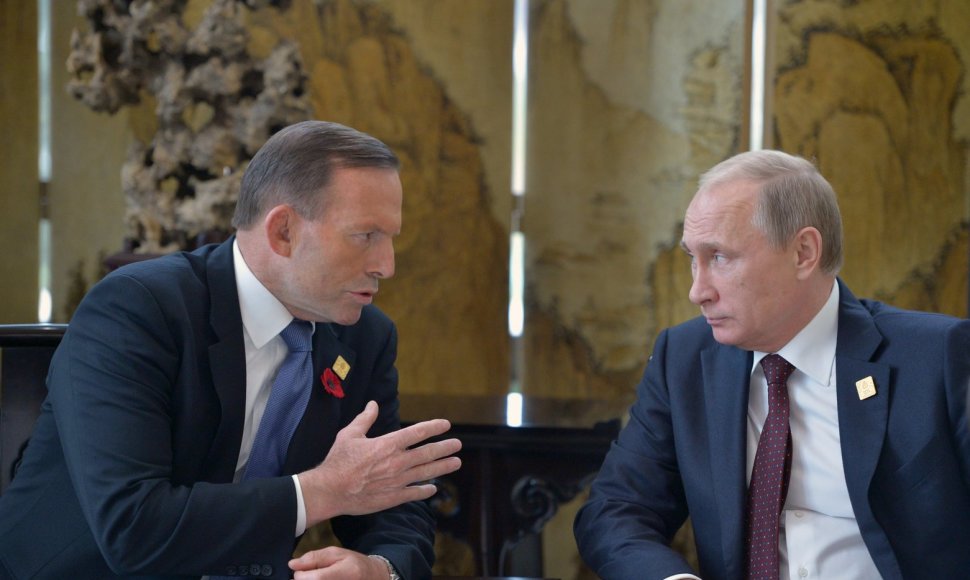 Australijos premjeras Tony Abbottas ir Rusijos prezidentas Vladimiras Putinas