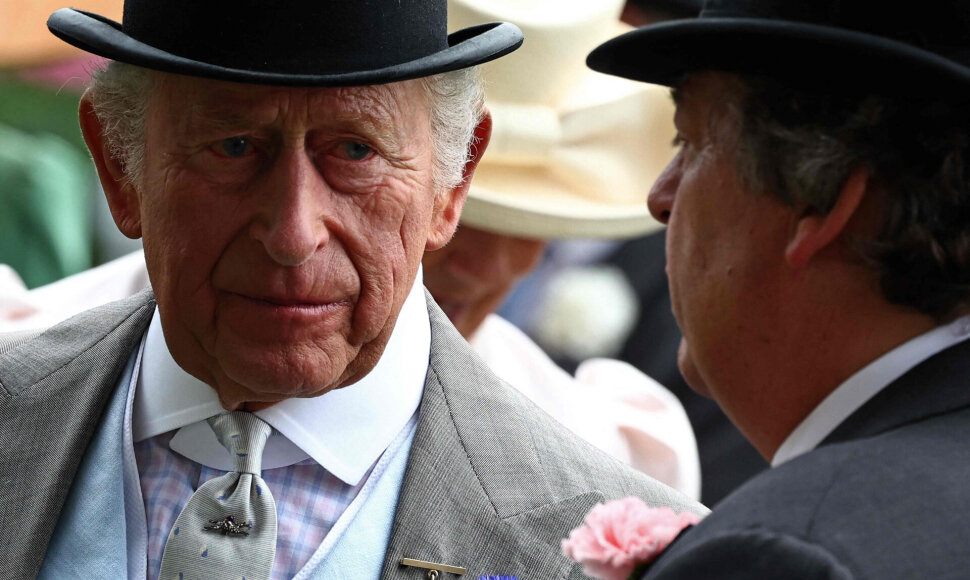 HENRY NICHOLLS / AFP