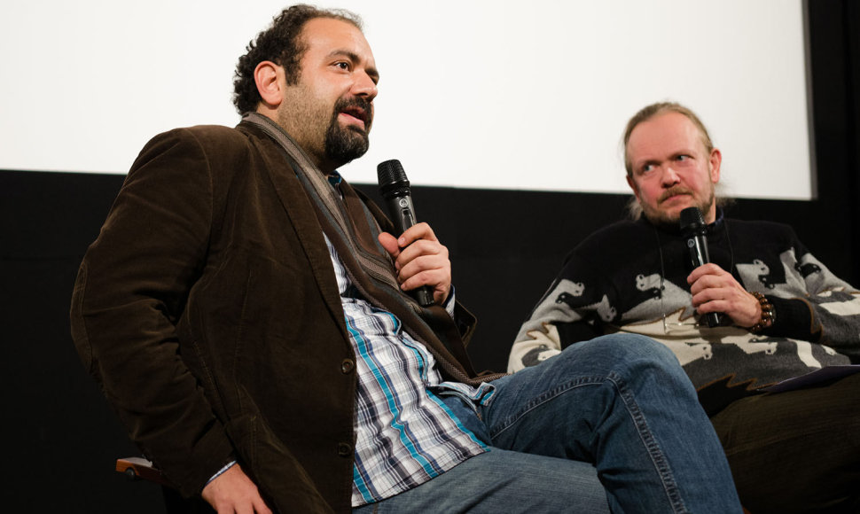 Prodiuseris Orwa Nyrabia (kairėje) 