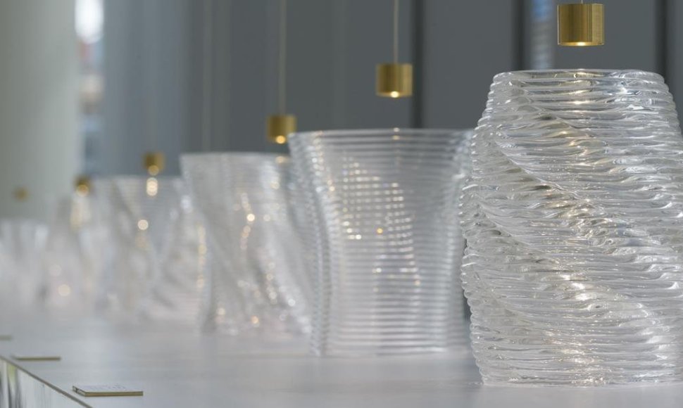 3D spausdintuvu pagamnti stiklo dirbiniai