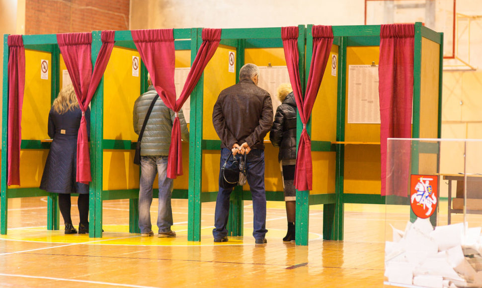 Klaipėdiečiai balsuoja Seimo rinkimuose