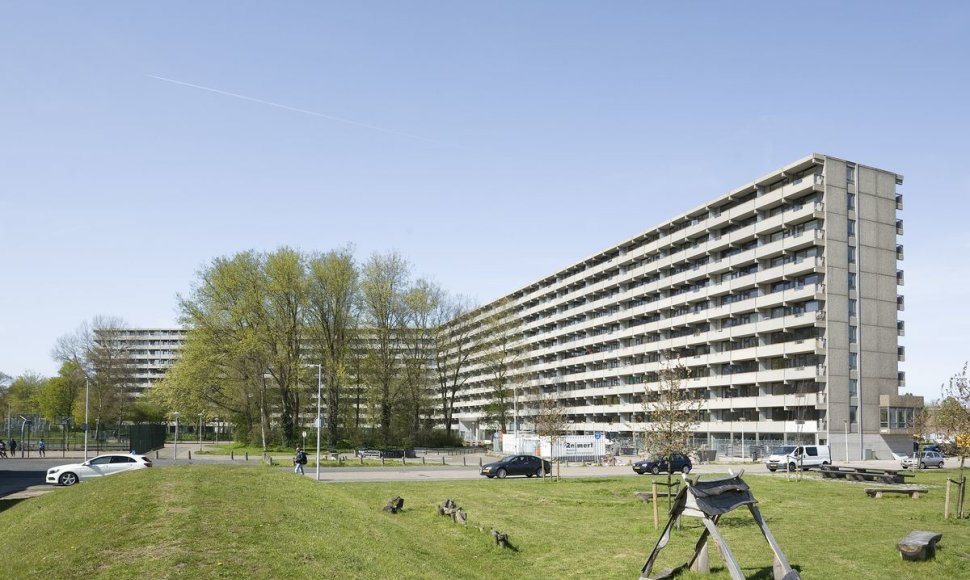 Namo „DeFlat Kleiburg“ Amsterdame renovacija, arch. „NL Architects“ ir „XVW architectuur“, Mies van der Rohe premija 2017 