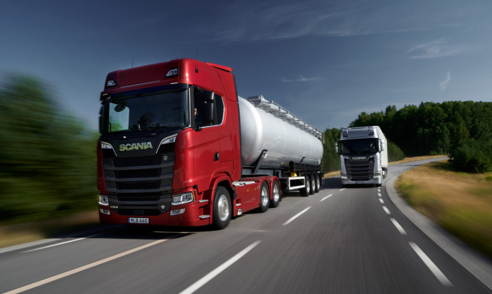 Atnaujinta galingiausių Scania V8 variklių linija 