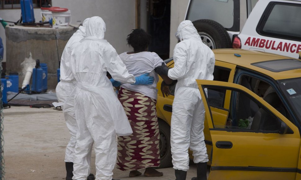 Vedama galimai Ebolos virusu užsikrėtusi moteris
