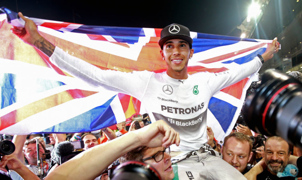 Lewisas Hamiltonas JAV tapo „Formulės 1“ čempionu