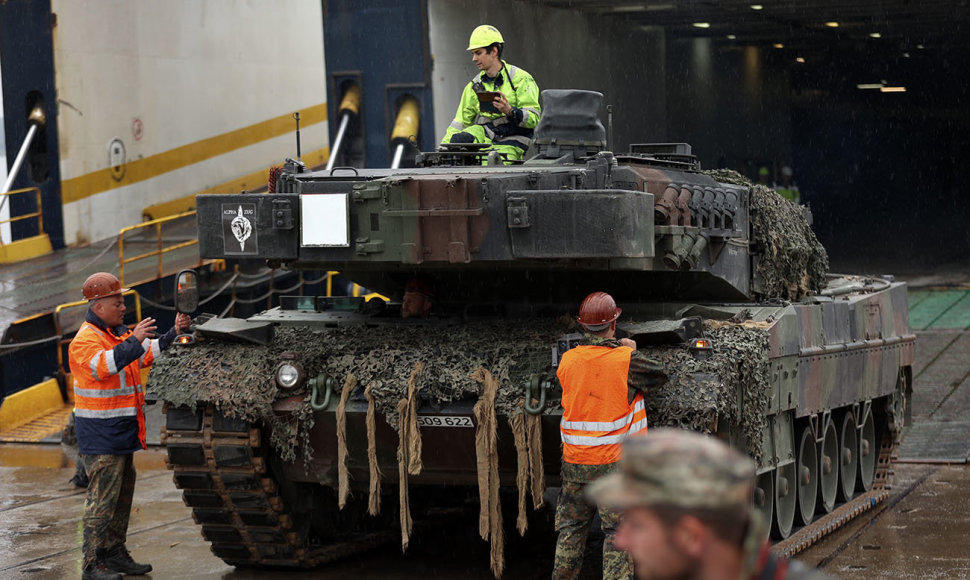 Į Lietuvą pratyboms atvyko dalis Vokietijos priskirtos brigados karių su technika.