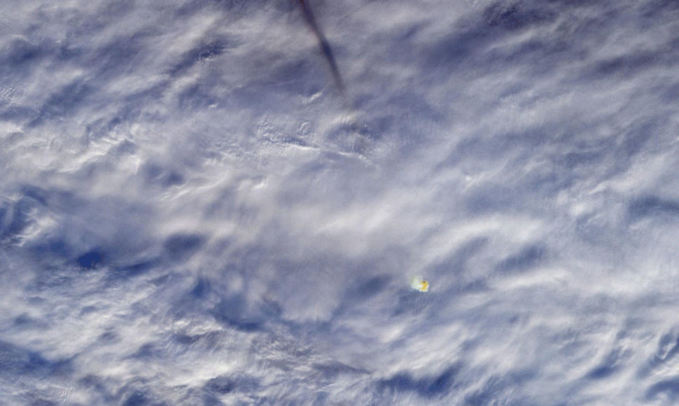 NASA paskelbė virš Beringo jūros praskriejusio bolido nuotraukų