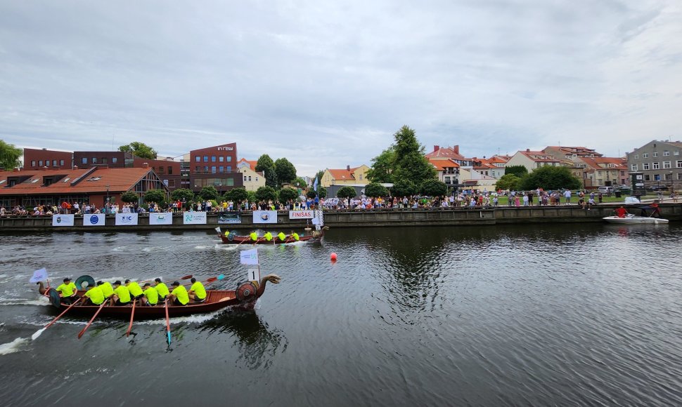 Drakono valčių lenktynės Danės upėje